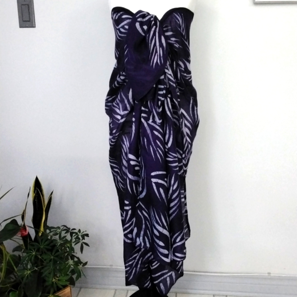 Vintage Batik ladies sarong, 64" x 43"